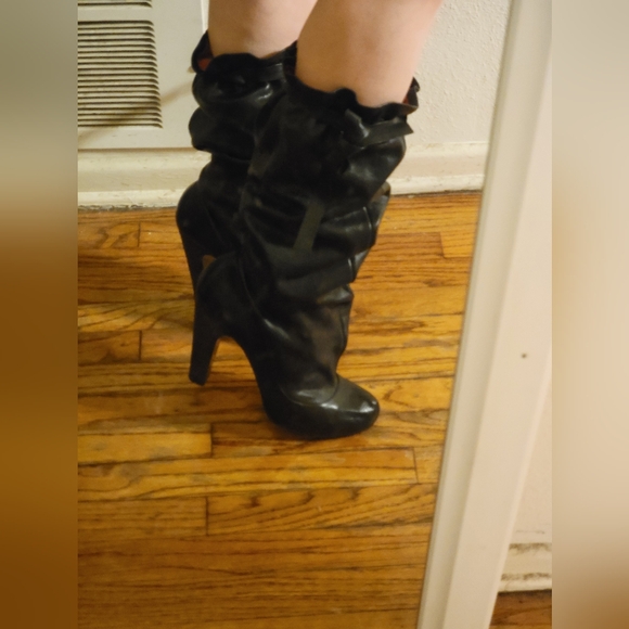 NWOB Limited Edition Vintage Marc Jacobs slouchy boots - Picture 8 of 8